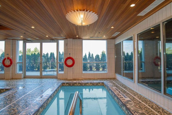 Sandman Hotel Hamilton image 23